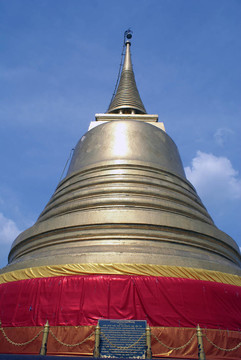 金色佛塔