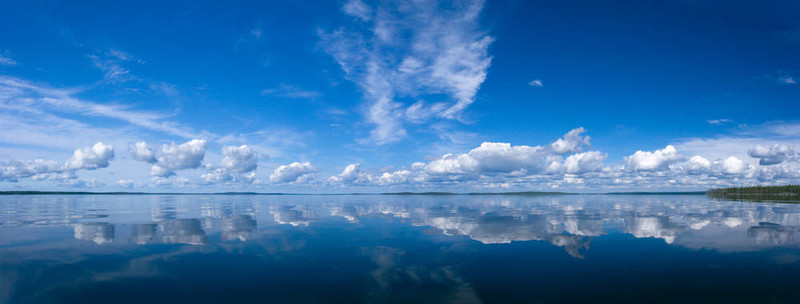湖心島的夏日天空