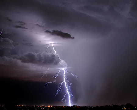 Tucson閃電