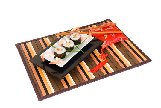 生魚片壽司；