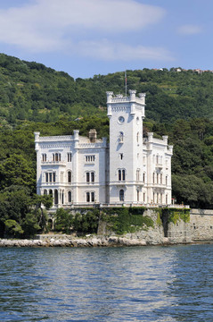 的里雅斯特（意大利）；Miramare Castle