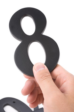 8號