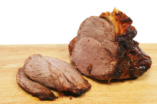 雕刻烤牛肉