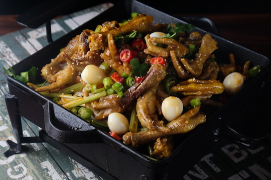 麻辣鳳爪鍋