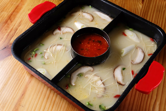 人參老雞湯