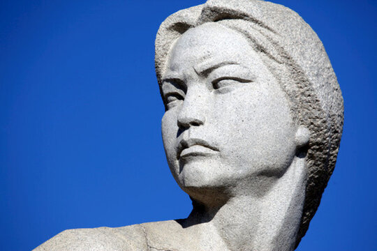 八女投江