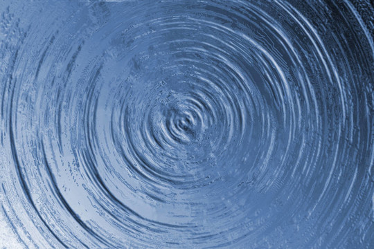 水