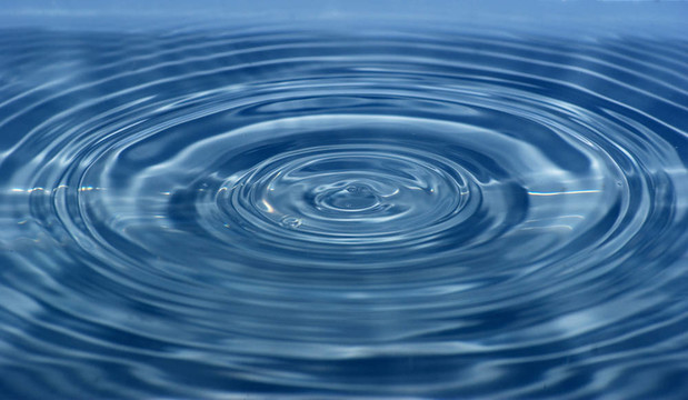 水