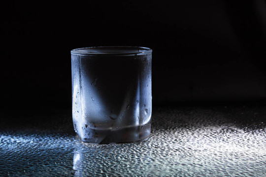 冷水玻璃