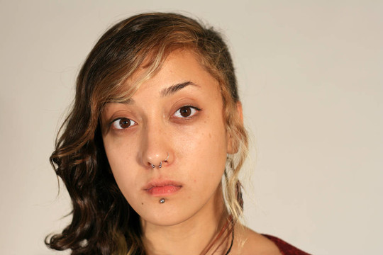 一個混血的年輕女人的肖像