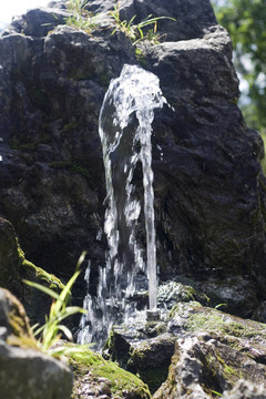 新鮮水從流動