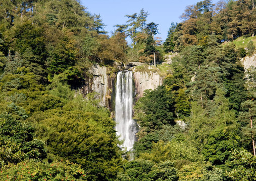 Pistyl Rhaeadr Waterfall概述
