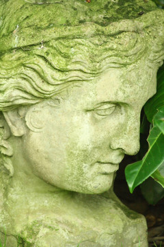 經(jīng)典的石頭雕像