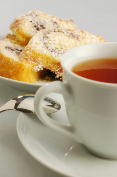 蛋糕和茶
