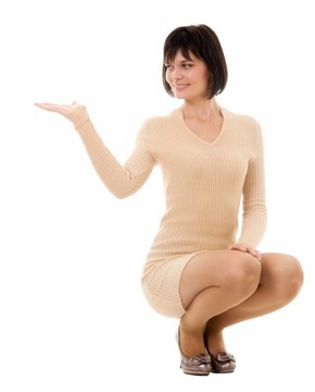 坐著的女人