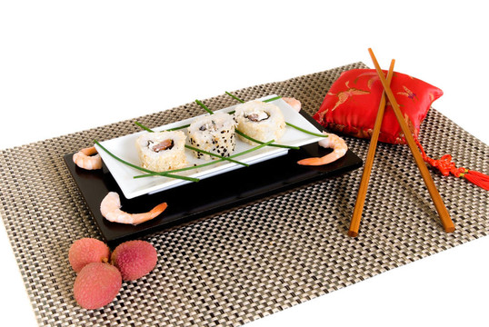 生魚片壽司；
