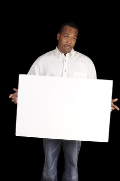 年輕的African American男子白色標(biāo)志