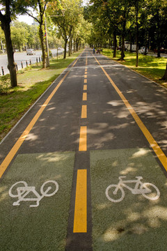 自行車(chē)車(chē)道