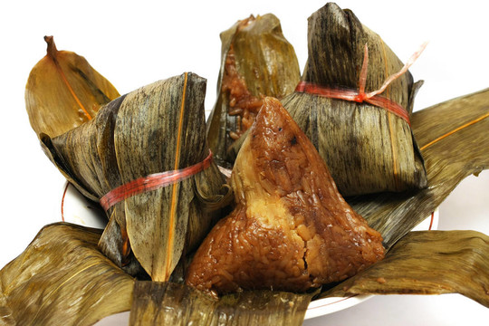 盤子上的粽子