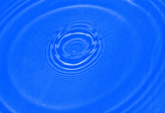 水