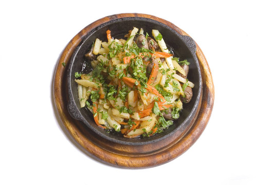 雞肉烤土豆、carrot strewed和歐芹