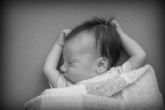 一個星期大的嬰兒