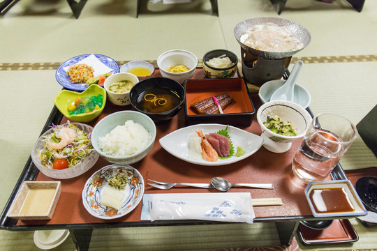 日式餐飲