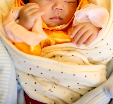 嬰兒