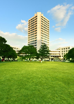 上海東華大學(xué)的校園風(fēng)光