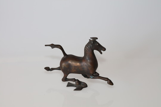 銅制千里馬