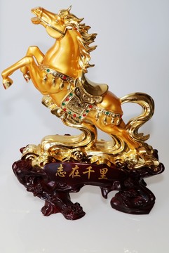 千里馬塑像
