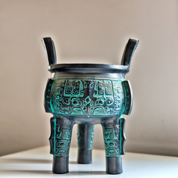 黑陶鼎