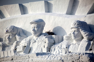 雪雕 雪 冬天 石油工人 雕塑