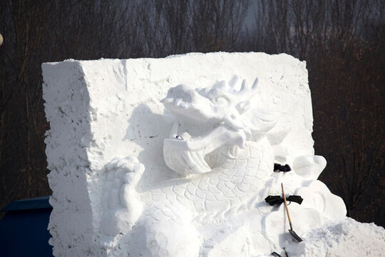 雪雕 雪 冬天 龍