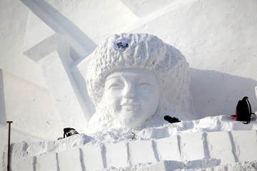 雪雕 雪 冬天 石油工人 雕塑