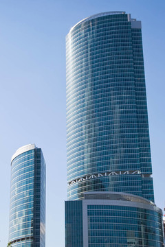 兩個(gè)高scyscrapers