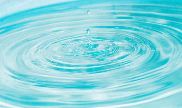 水