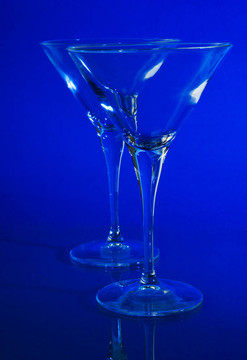 馬蒂尼雞尾酒兩杯