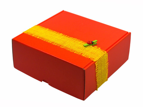 紅色禮品盒