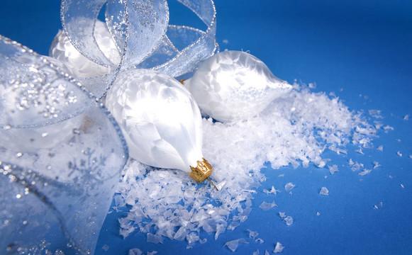 白色的圣誕裝飾