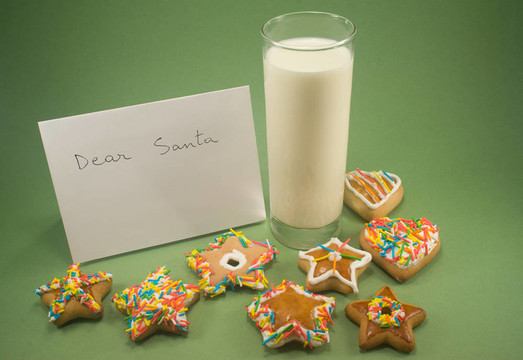 餅干；牛奶和一封信到Santa