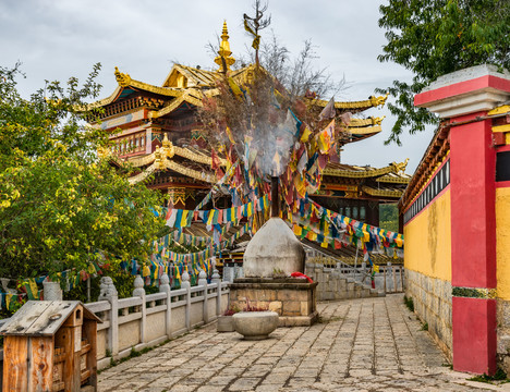 香格里拉寺廟