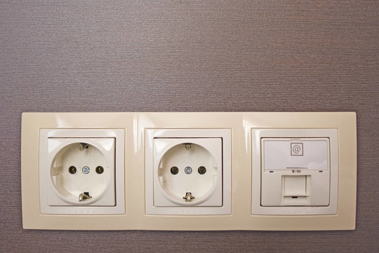 電插座