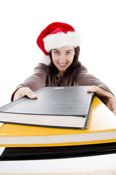 年輕婦女與她的書