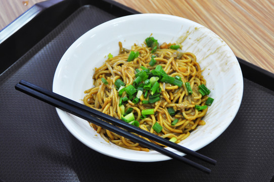 熱干面