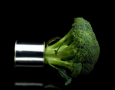 罐頭上的花椰菜