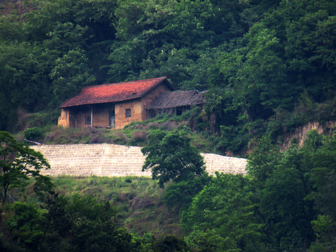 山區(qū)民房