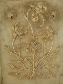 大理石墻壁上的藝術(shù)作品