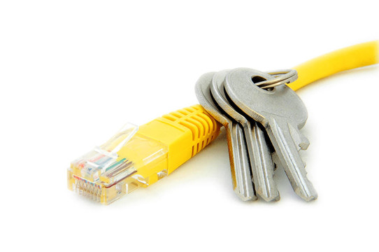 網(wǎng)絡電纜和鑰匙