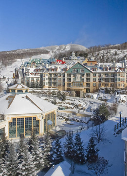 塔伯拉山滑雪村落